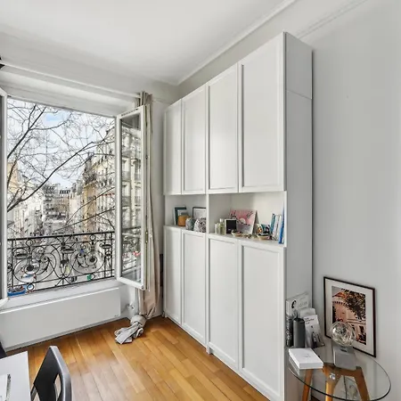 Appartamento Parisien Au Coeur Du 18ème